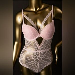 Elegant SEXY Pink Lace Bra Bodysuit PLUS SIZE 2XL NWT